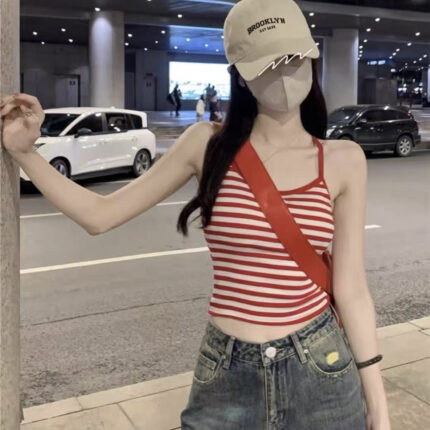 辣妹撞色条纹小吊带背心女带胸垫新款交叉性感内搭红色短款上衣夏